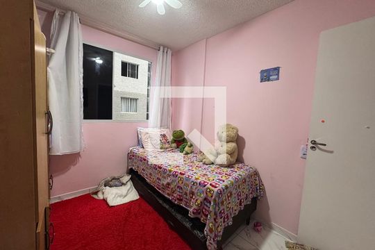 Quarto 2 de apartamento para alugar com 2 quartos, 41m² em Jardim Gilda Maria, São Paulo