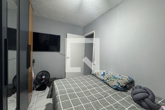 Quarto 1 de apartamento para alugar com 2 quartos, 41m² em Jardim Gilda Maria, São Paulo