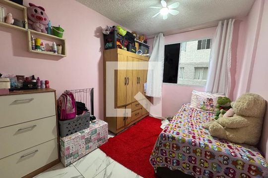 Quarto 2 de apartamento para alugar com 2 quartos, 41m² em Jardim Gilda Maria, São Paulo