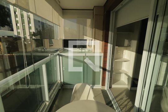 Varanda de kitnet/studio para alugar com 1 quarto, 35m² em Vila Mariana, São Paulo