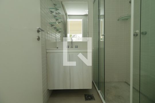 Banheiro de kitnet/studio para alugar com 1 quarto, 35m² em Vila Mariana, São Paulo