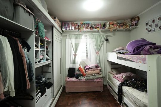 Quarto 2 de casa para alugar com 4 quartos, 205m² em Vila Guaraciaba, Santo André