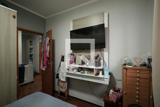 Quarto 1 de casa para alugar com 4 quartos, 205m² em Vila Guaraciaba, Santo André