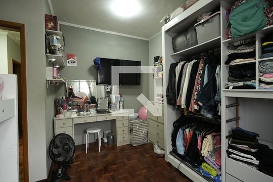 Quarto 2 de casa para alugar com 4 quartos, 205m² em Vila Guaraciaba, Santo André