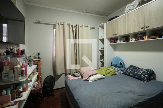 Quarto 1 de casa para alugar com 4 quartos, 205m² em Vila Guaraciaba, Santo André