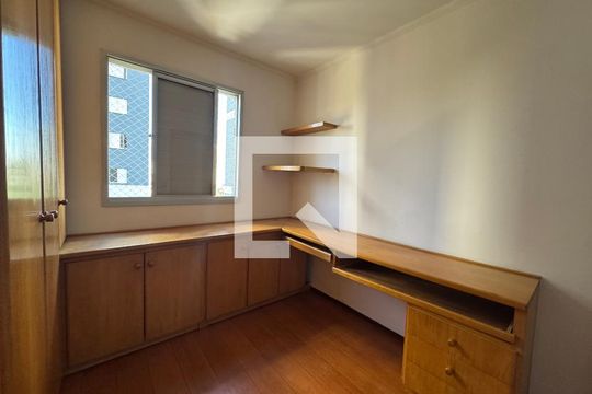 Quarto 3 de apartamento para alugar com 3 quartos, 72m² em Continental, Osasco