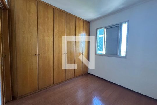 Suíte de apartamento para alugar com 3 quartos, 72m² em Continental, Osasco