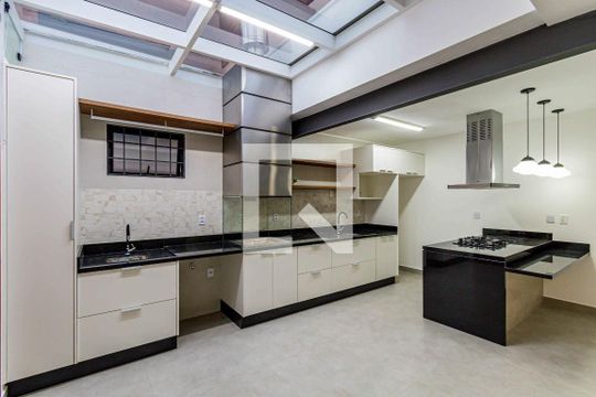 Casa 01 - Studio de casa para alugar com 3 quartos, 140m² em Pompeia, São Paulo