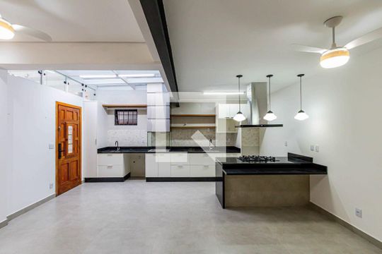  Casa 01 - Studio de casa para alugar com 3 quartos, 140m² em Pompeia, São Paulo