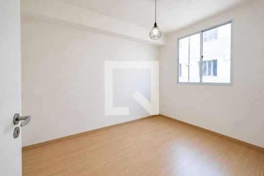 Quarto de apartamento para alugar com 2 quartos, 50m² em Várzea das Mocas, São Gonçalo