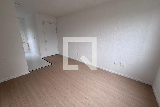 Sala de apartamento para alugar com 2 quartos, 43m² em Vargem Pequena, Rio de Janeiro