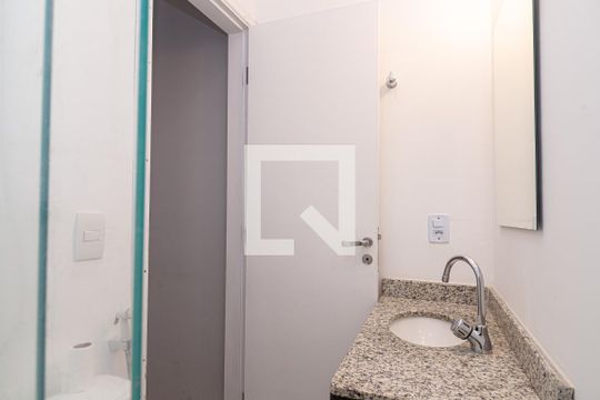 Banheiro de apartamento para alugar com 1 quarto, 34m² em Santa Cecilia, São Paulo