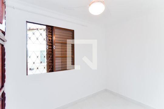Quarto 2 de apartamento para alugar com 2 quartos, 42m² em Jardim Hanna, Guarulhos