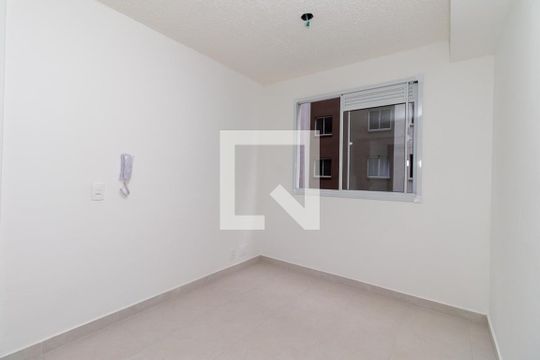 Sala de apartamento para alugar com 1 quarto, 24m² em Parque Industrial Tomas Edson, São Paulo