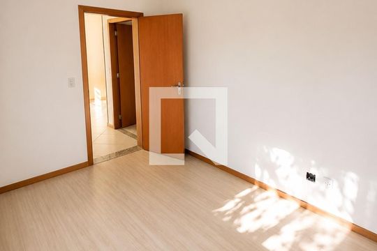 Quarto 1 de apartamento para alugar com 2 quartos, 67m² em Centro, Viamão