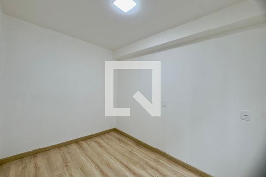 Quarto 1 de apartamento para alugar com 2 quartos, 38m² em Vila das Bandeiras, Guarulhos