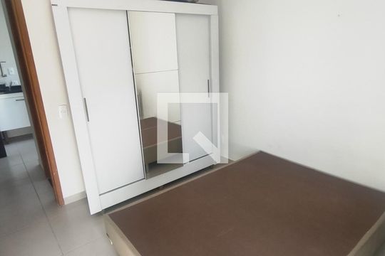 Quarto de apartamento para alugar com 2 quartos, 50m² em Recreio dos Bandeirantes, Rio de Janeiro