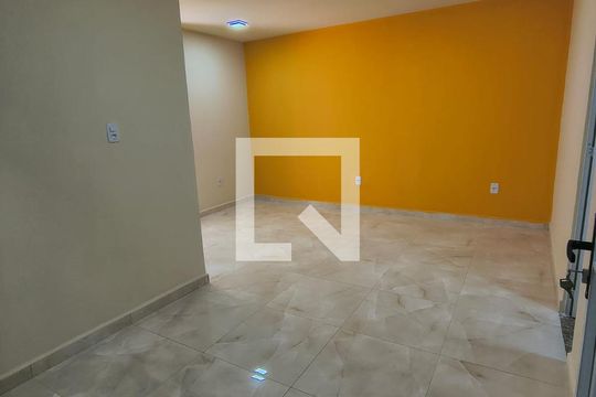 Sala de apartamento para alugar com 2 quartos, 60m² em Taquara, Rio de Janeiro