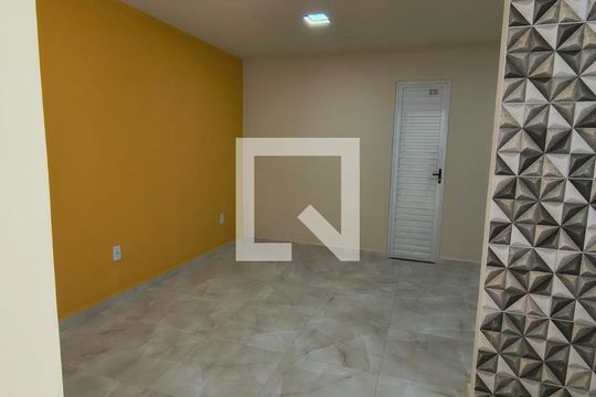 Sala de apartamento para alugar com 2 quartos, 60m² em Taquara, Rio de Janeiro