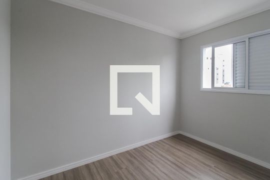 Quarto de apartamento à venda com 2 quartos, 50m² em Jardim Pilar, Mauá