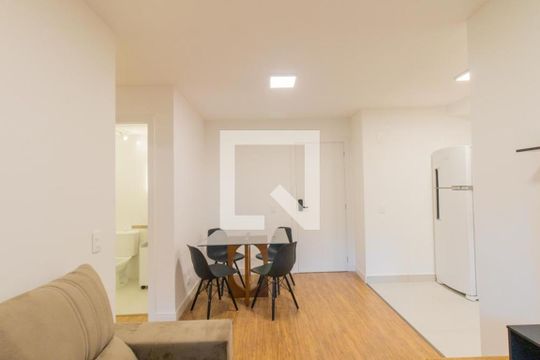 Sala/cozinha de apartamento para alugar com 2 quartos, 44m² em Cidade Industrial de Curitiba, Curitiba