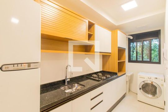 Sala/cozinha de apartamento para alugar com 2 quartos, 44m² em Cidade Industrial de Curitiba, Curitiba