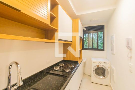Sala/cozinha de apartamento para alugar com 2 quartos, 44m² em Cidade Industrial de Curitiba, Curitiba