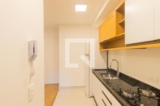 Sala/cozinha de apartamento para alugar com 2 quartos, 44m² em Cidade Industrial de Curitiba, Curitiba