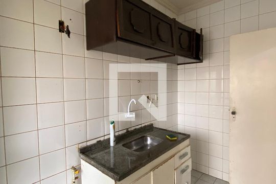 Cozinha/Área de serviço de apartamento para alugar com 2 quartos, 60m² em Jaguaribe, Osasco