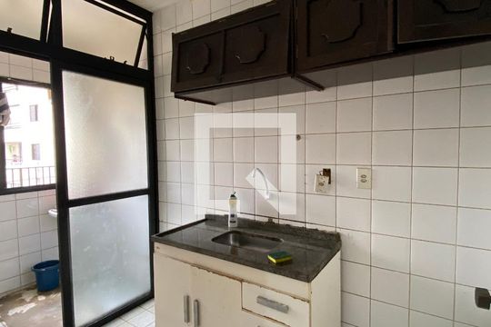 Cozinha/Área de serviço de apartamento para alugar com 2 quartos, 60m² em Jaguaribe, Osasco