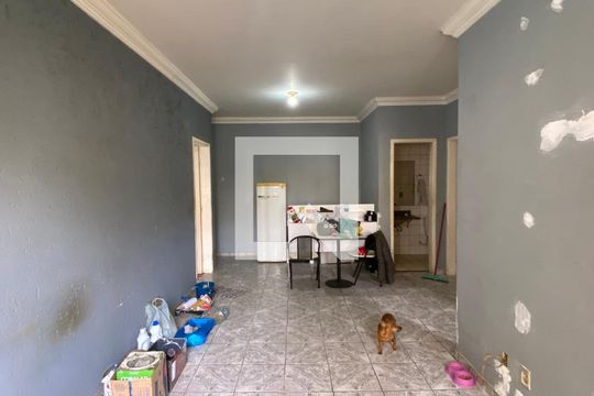 Sala de apartamento para alugar com 2 quartos, 60m² em Jaguaribe, Osasco