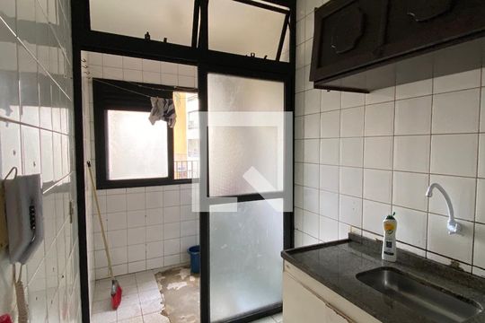 Cozinha/Área de serviço de apartamento para alugar com 2 quartos, 60m² em Jaguaribe, Osasco