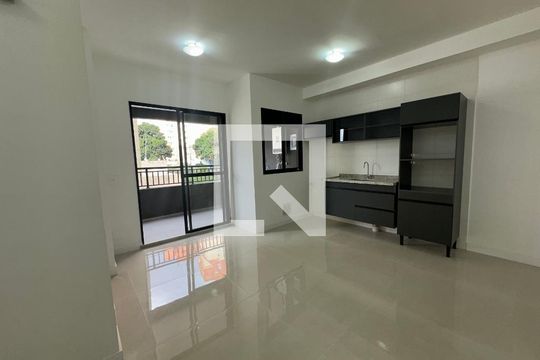Sala de apartamento para alugar com 2 quartos, 48m² em Vila Engenho Novo, Barueri