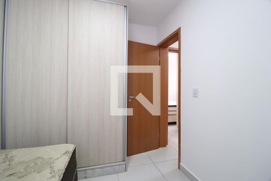 Quarto 1 de apartamento para alugar com 2 quartos, 58m² em Gávea, Uberlândia