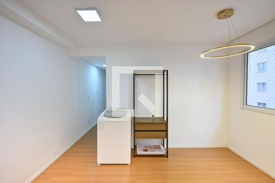 Sala de apartamento para alugar com 2 quartos, 41m² em Jardim Celeste, São Paulo