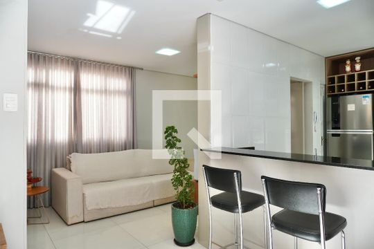 Sala de Jantar de apartamento para alugar com 2 quartos, 65m² em Cruzeiro, Belo Horizonte