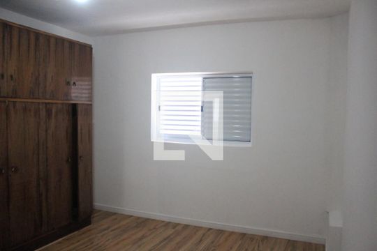Quarto 1 de casa para alugar com 3 quartos, 180m² em Nova Gerti, São Caetano do Sul