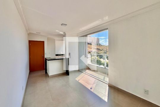 Apartamento à venda com 2 quartos, 61m² em Boa Vista, Belo Horizonte