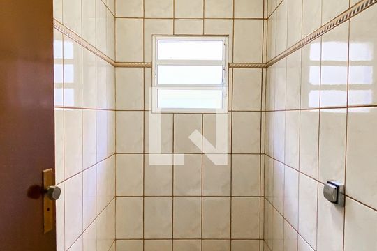 Lavabo de casa para alugar com 3 quartos, 150m² em Parque Boturussu, São Paulo