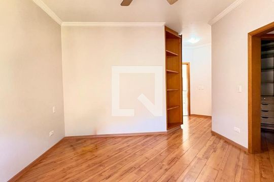 Casa à venda com 4 quartos, 425m² em Morada dos Pinheiros (Aldeia da Serra), Barueri