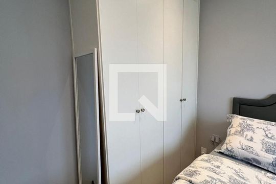 Quarto de apartamento à venda com 2 quartos, 42m² em Sítio da Figueira, São Paulo