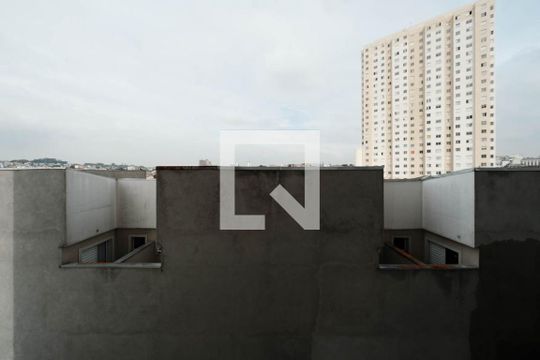 Sala/Cozinha de apartamento para alugar com 1 quarto, 37m² em Vila Ré, São Paulo