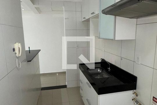 Cozinha de apartamento para alugar com 2 quartos, 46m² em Loteamento Parque São Martinho, Campinas