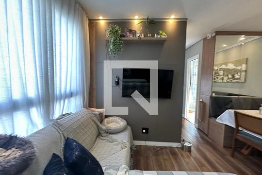 Sala de apartamento para alugar com 1 quarto, 50m² em Jardim Tupanci, Barueri