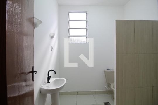 Banheiro de casa para alugar com 1 quarto, 70m² em Taquara, Rio de Janeiro