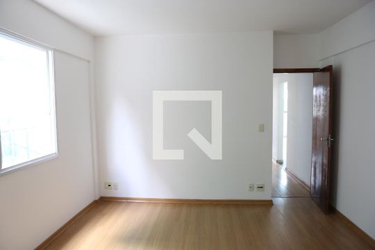 Quarto 1 de apartamento para alugar com 3 quartos, 100m² em Barreiro, Belo Horizonte