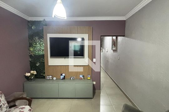 Sala de casa à venda com 4 quartos, 180m² em Vila Guarani, Santo André