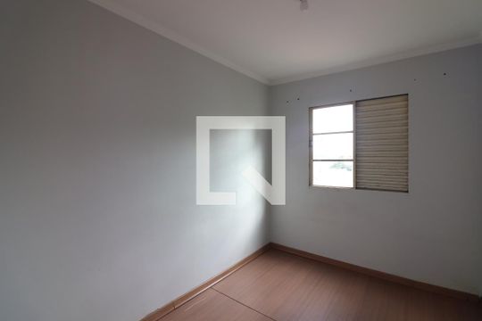 Quarto 2 de apartamento para alugar com 2 quartos, 57m² em Bairro Alves, São Bernardo do Campo