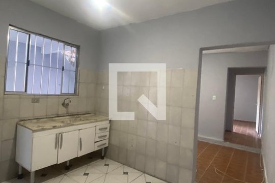 Cozinha de casa para alugar com 1 quarto, 300m² em Santo Antônio, Osasco