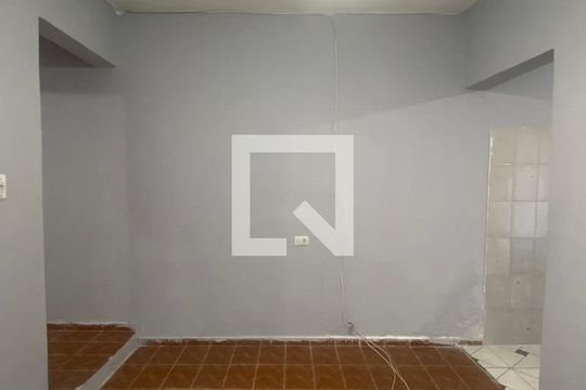 Sala de casa para alugar com 1 quarto, 300m² em Santo Antônio, Osasco